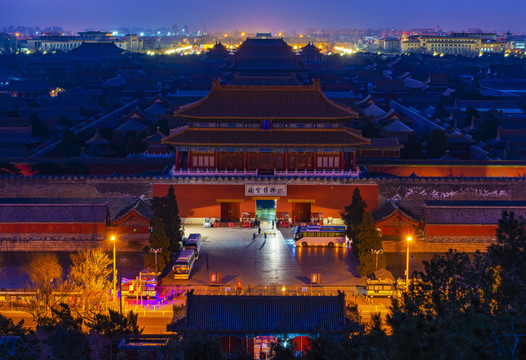 黎明时分的北京城