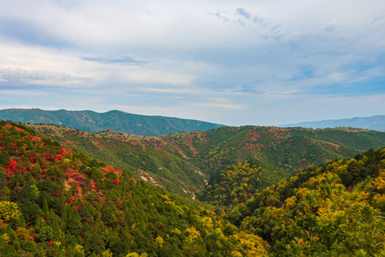 石膏山