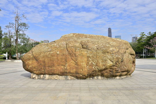 巨型卵石