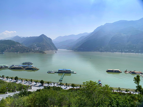 巫山县区域长江三峡航船风景