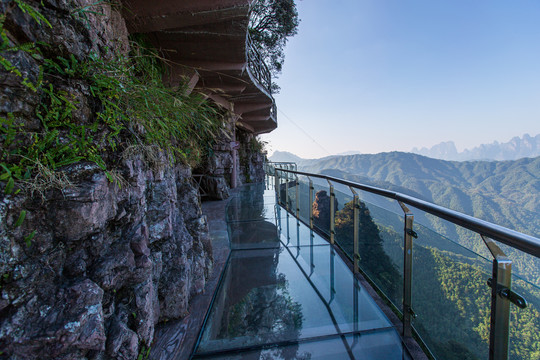 北帝山旅游风景区玻璃栈道