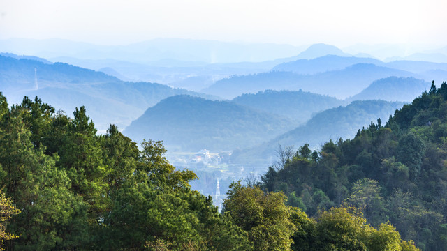 水墨山景