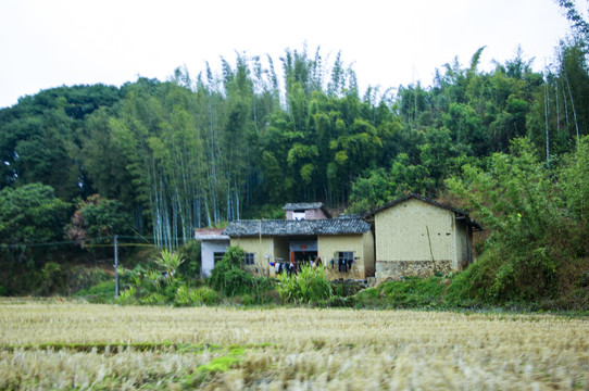 旧山村农舍