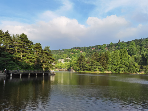 庐山如琴湖风光