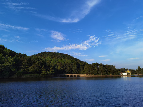 庐山如琴湖风光