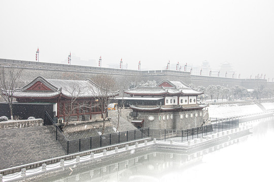 西安古城墙雪景