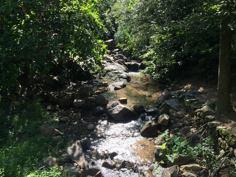 新会石涧大石头景区