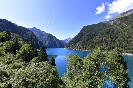 高山湖泊