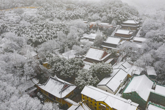 杭州西湖风景区法喜寺雪景航拍