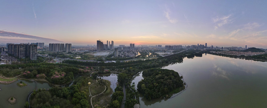 桂畔湖晨曦