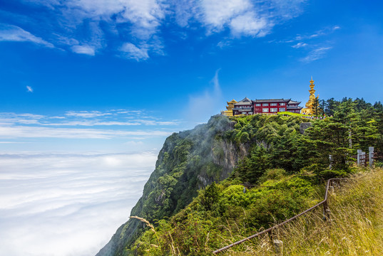 峨眉山金顶