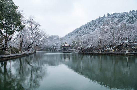 文明湖雪景