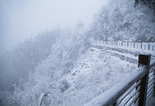 庐山雪景