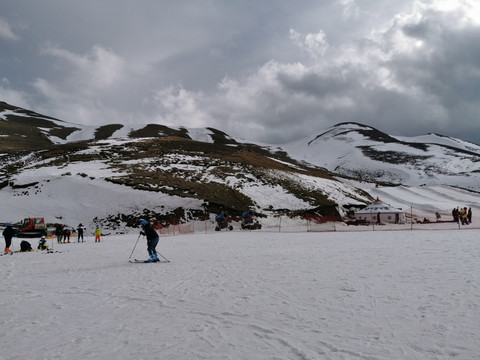 会泽大海草山雪山