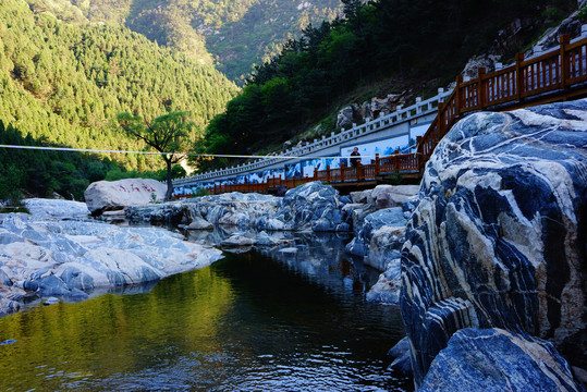 泰山桃花峪