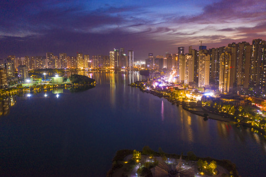 航拍湖南长沙梅溪湖夜景