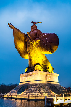 汉城湖公园汉武大帝雕塑