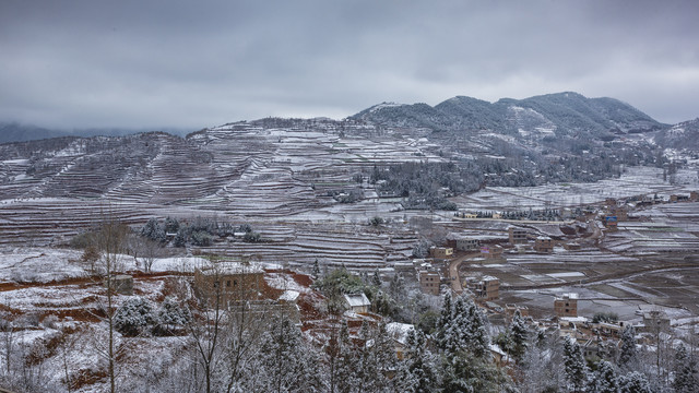 昭通乡村高山沟壑田园风光