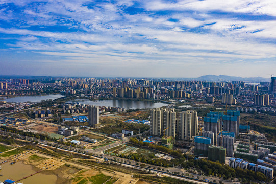 航拍湖南岳阳市城市景观