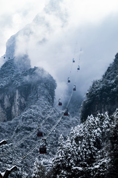 冰雪天张家界天门山索道