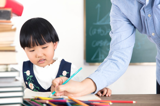 课堂上的小孩子