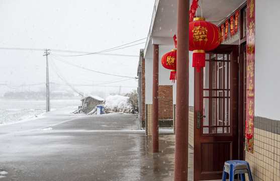 乡村民居雪景