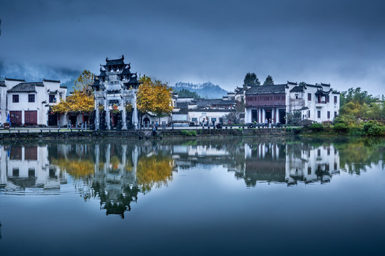 烟雨江南徽派建筑