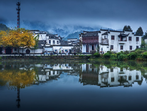 烟雨江南徽派建筑