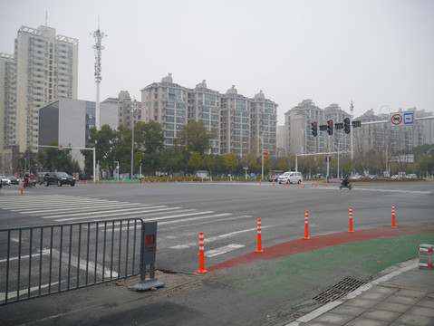 斑马线公路十字路口