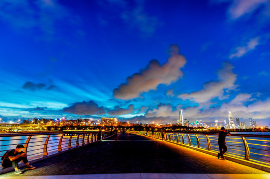 深圳湾夜景