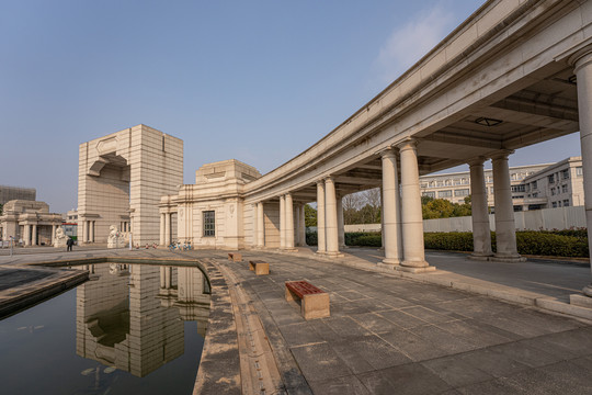 上海交通大学