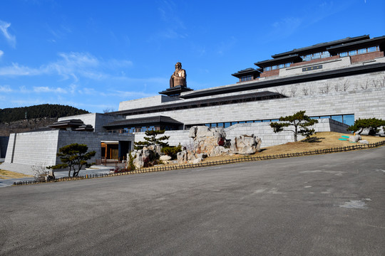 尼山圣境大学堂