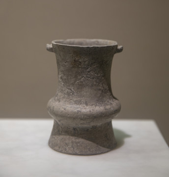 良渚文化灰陶罐