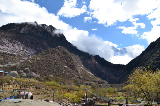 雅鲁藏布江风景