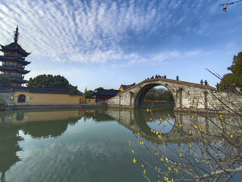 震泽寺院古桥