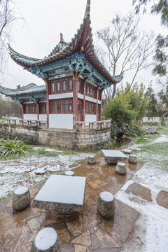 昆明大观公园不系舟石舫雪景