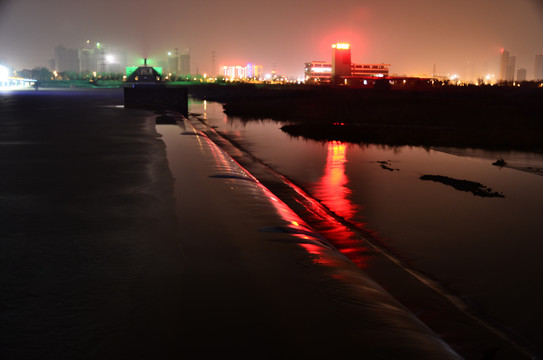 西安灞河夜景