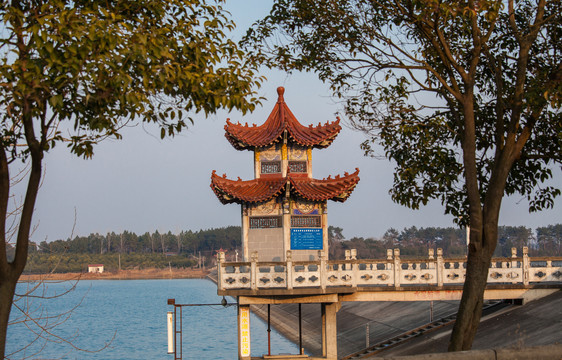 荆门龙泉水库