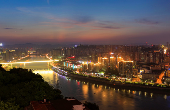 重庆嘉陵江畔夜景