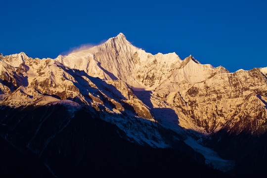 梅里雪山