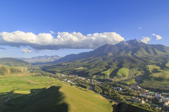 青海祁连卓尔山