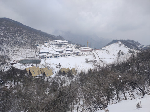 冰天雪地