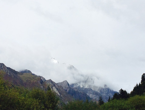 四姑娘山