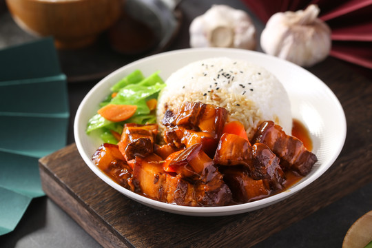 紅燒肉飯