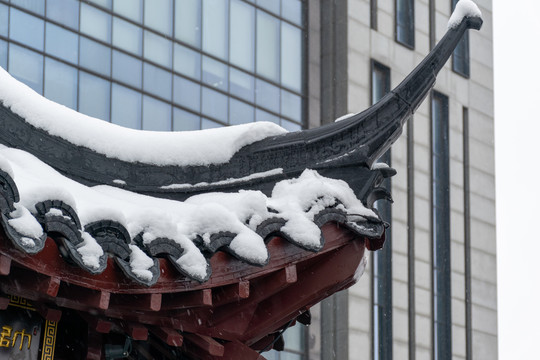 雪中的飞檐翘角