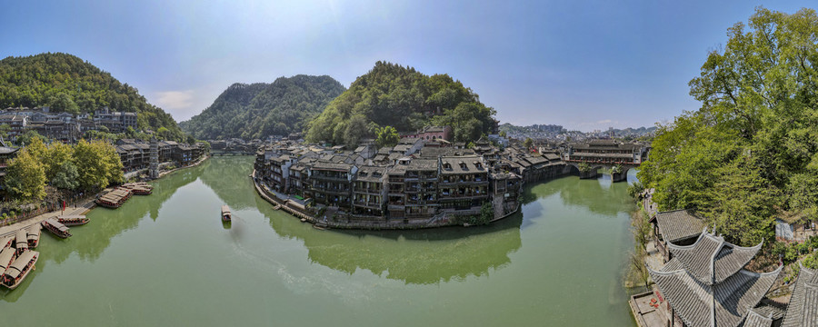 湖南湘西凤凰古城全景图航拍