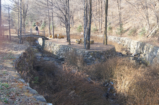 山岭秋冬季美景