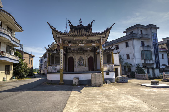 东阳市歌山镇大里村古戏台