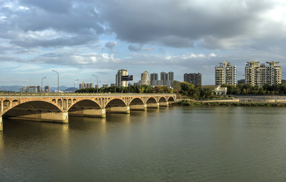 金华东关大桥全景