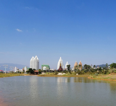 告庄西双景城市湖泊园林水景